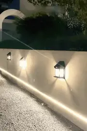 Solarna svjetiljka sa senzorom pokreta